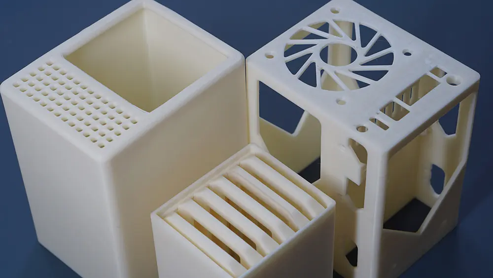 Technisches 3D-Druck-Bauteil aus eSun ABS+HS Filament mit glatter Oberfläche